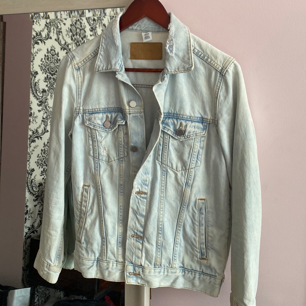 Light blue denim/jean jacket